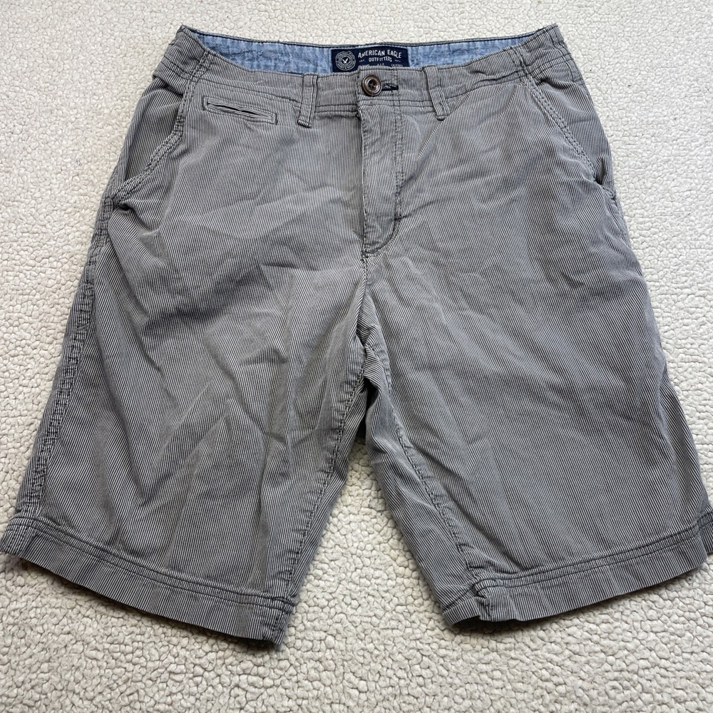 American Eagle Shorts Mens 30 Grey Pinstripe Longer Length Flat Front Striped